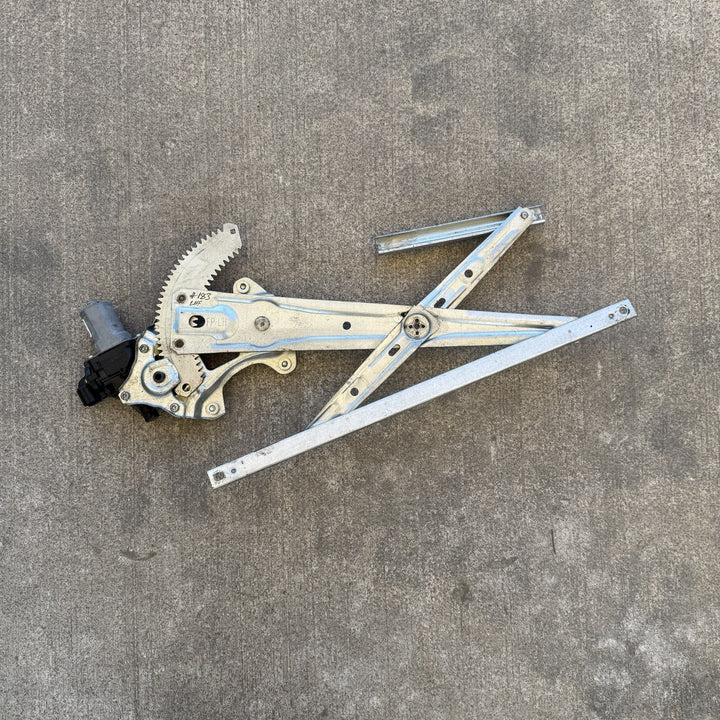 2022 Mazda BT-50  TF 3 Diesel Automatic - Left Front Window Regulator/Motor WR19C022