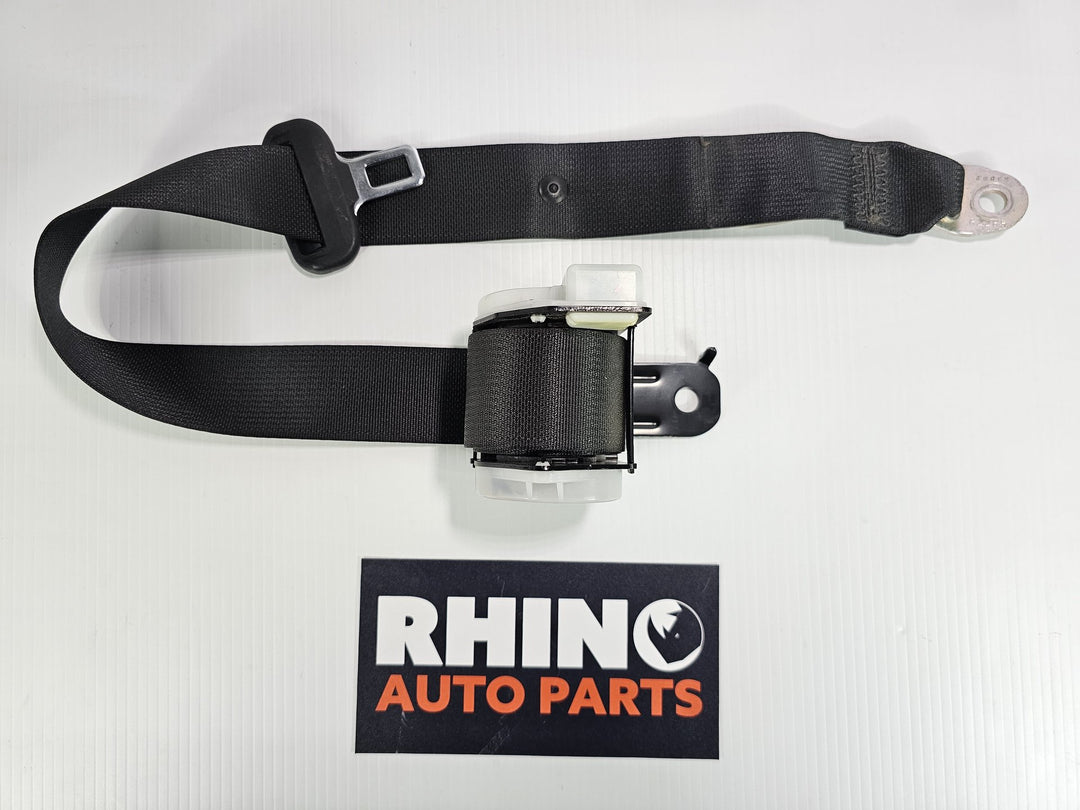 2013 Toyota Corolla ZRE1*     - Left Rear Seat Belt