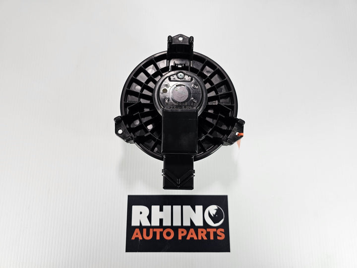 2013 Toyota Corolla ZRE1*     - Heater Fan Motor