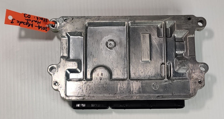 2014 Mazda Mazda3 Maxx ECU P51J18881A