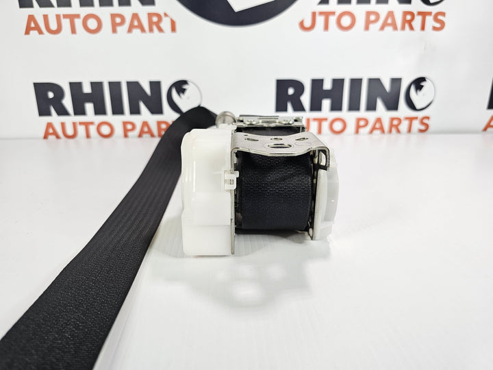 2013 Toyota Corolla ZRE1*     - Right Front Seat Belt