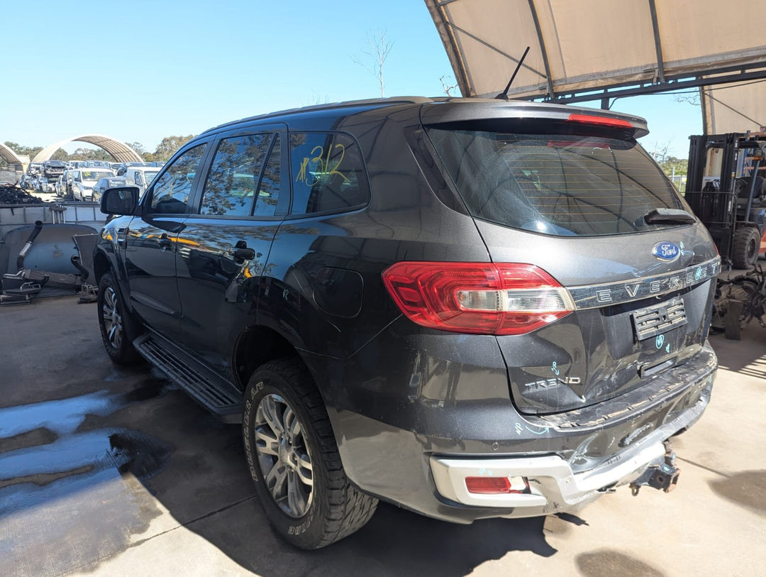 Jul 2015 to Jun 2018 - Ford Everest UA Trend Titanium - Nudge Bar