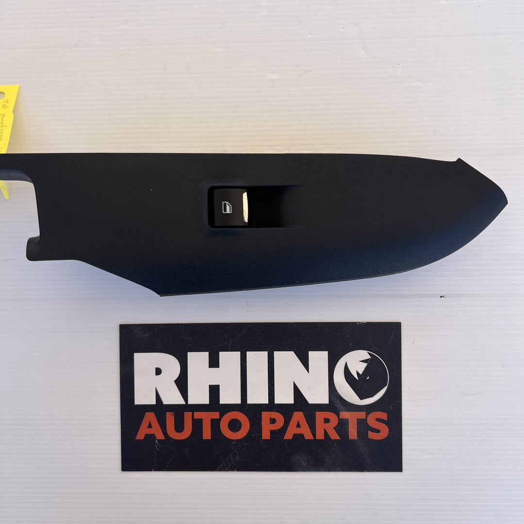 2016 Ford Mustang GT - Left Front Window Switch PN: GR3B14A564BH3ZHE