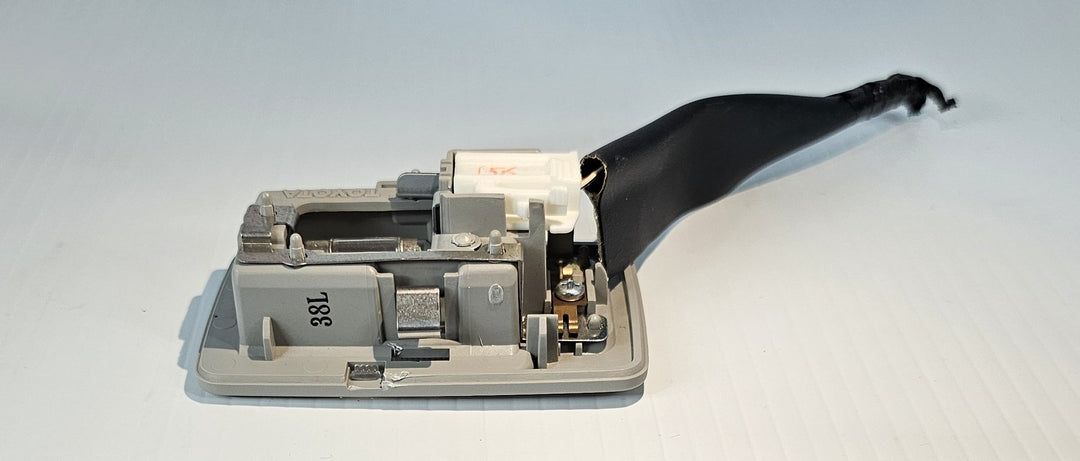 2013 Toyota Corolla ZRE1*     - Interior Light