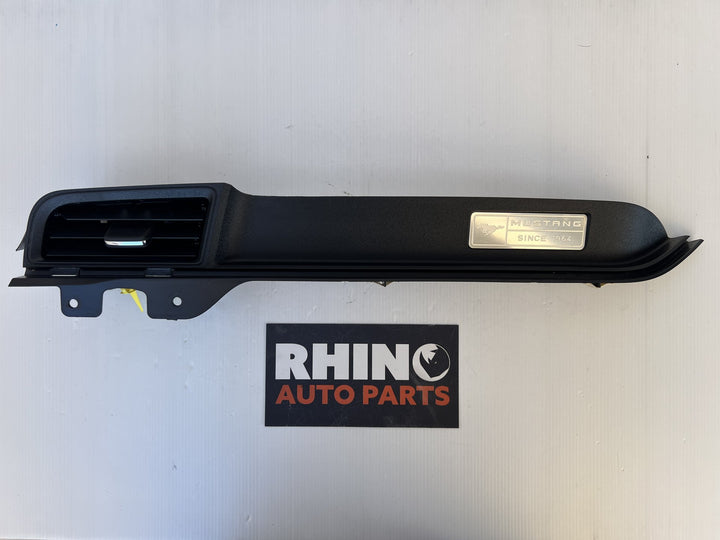 2016 Ford Mustang GT   Petrol Automatic - Left Dash Air Vent GR3B60044B88AG3ZHE