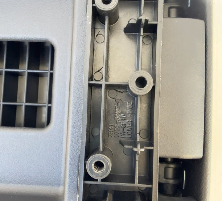 2015-2017 Mitsubishi Lancer Console Lid