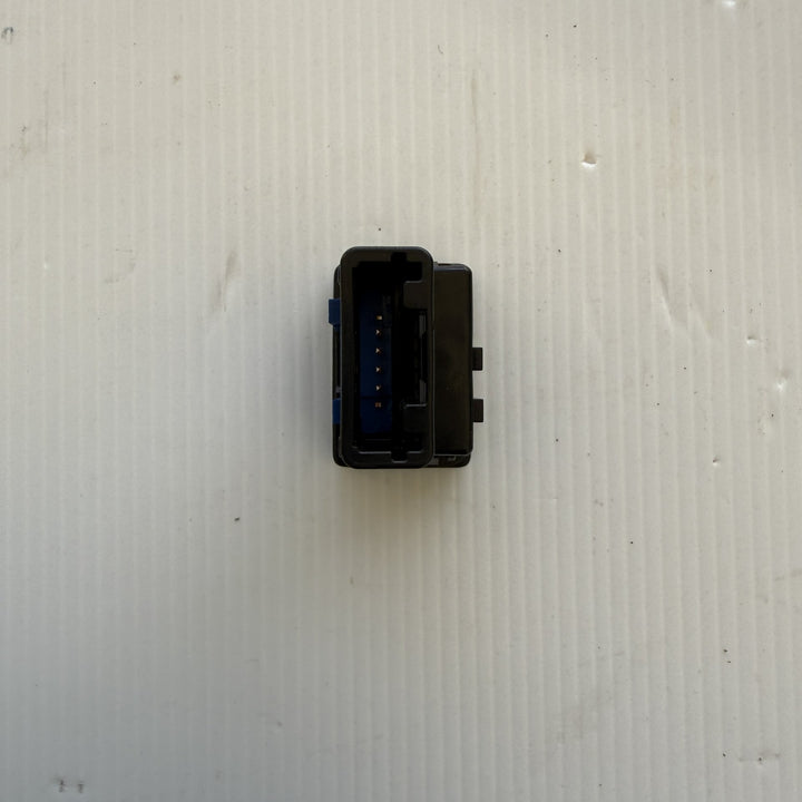 2018 Toyota C-HR X50 Koba 1.2 Petrol Automatic CVT - Headlight Switch