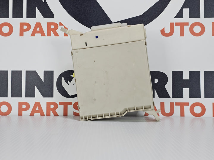 2006 Lexus IS300 GSE20R F Sport  Petrol Manual - Fuse Box 8273053050