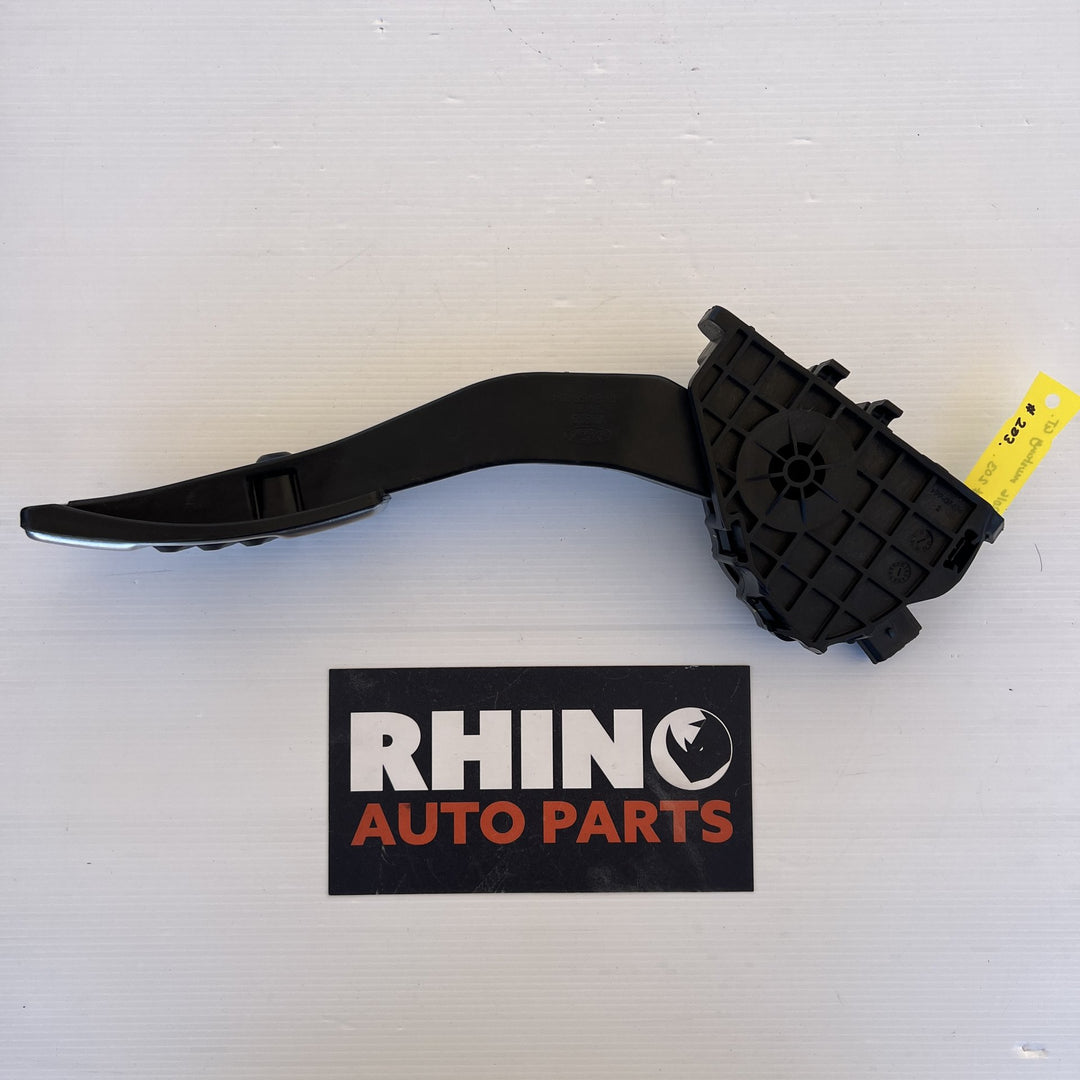 2016 Ford Mustang GT - Accelerator Pedal PN: GR3C9F836AB
