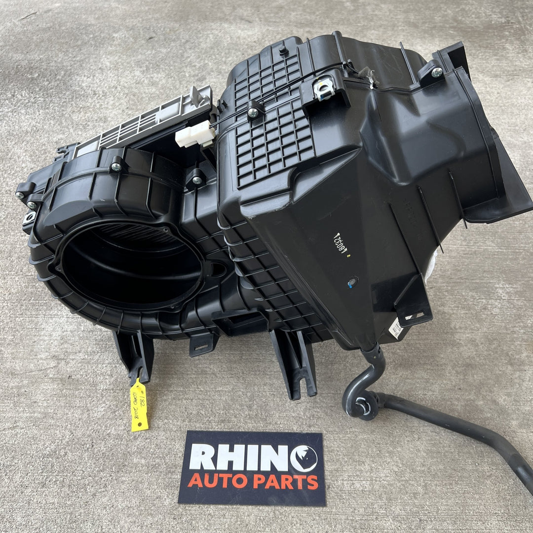 Nov 2007 to Mar 2021 - Hyundai iLoad/iMax TQ - Heater Core/Box - Front