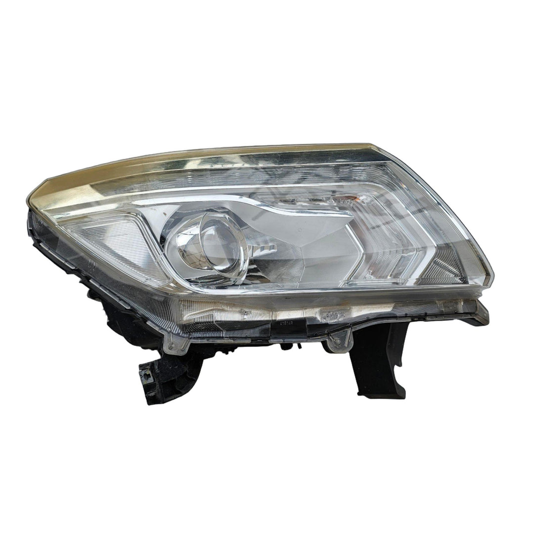 2017 Nissan Navara - Right Headlight PN: HASA75H10179