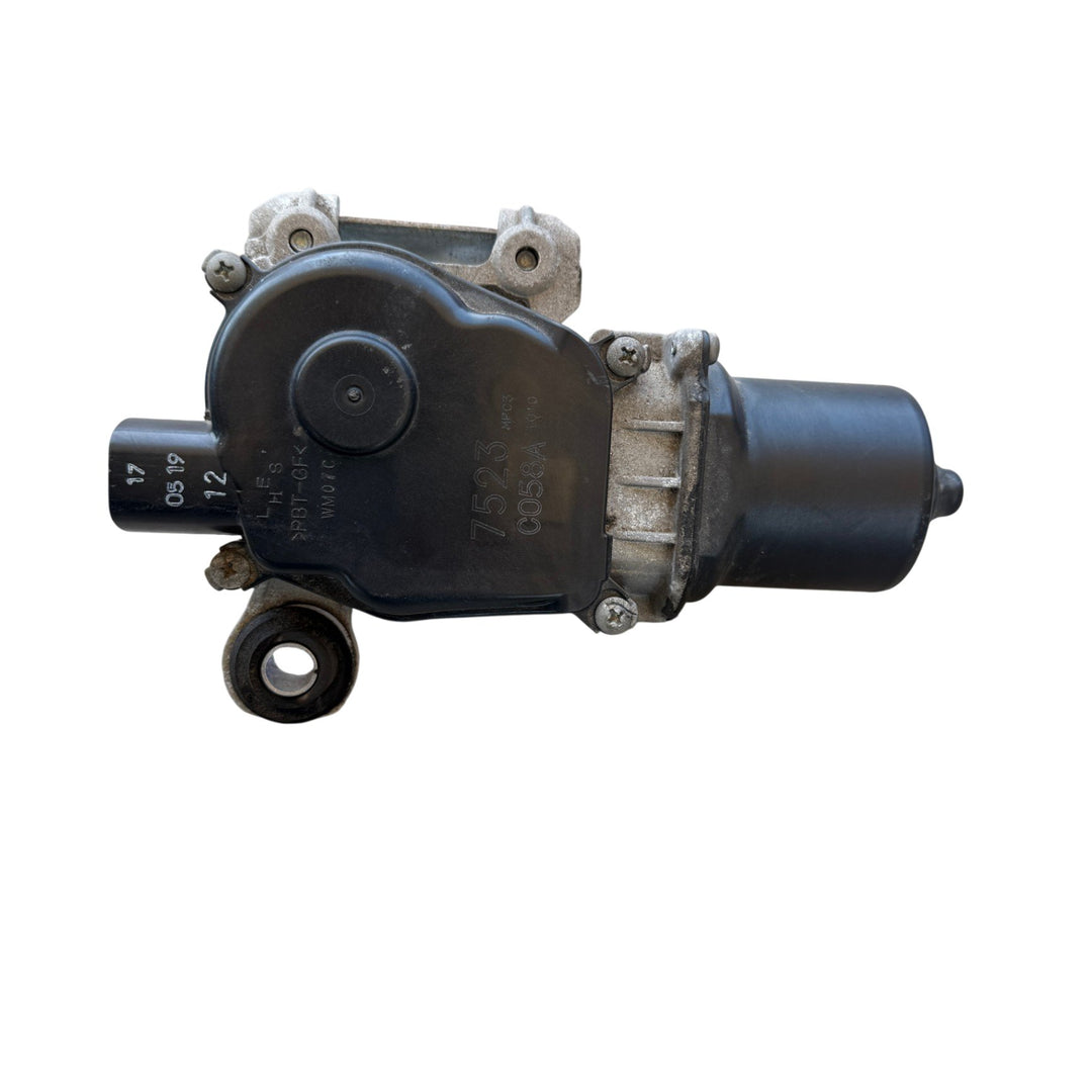 2017 Nissan Navara - Front Wiper Motor PN: 7523C058A