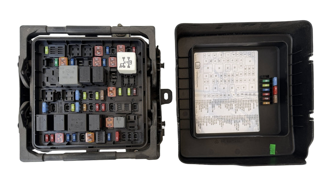 2014 Holden Commodore  SV6  Petrol Automatic - Fuse Box