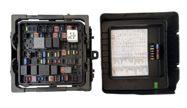 2014 Holden Commodore  SV6  Petrol Automatic - Fuse Box