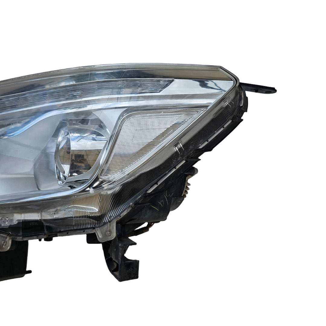 2018 Nissan Navara - Left Headlight PN: HASA79N10413
