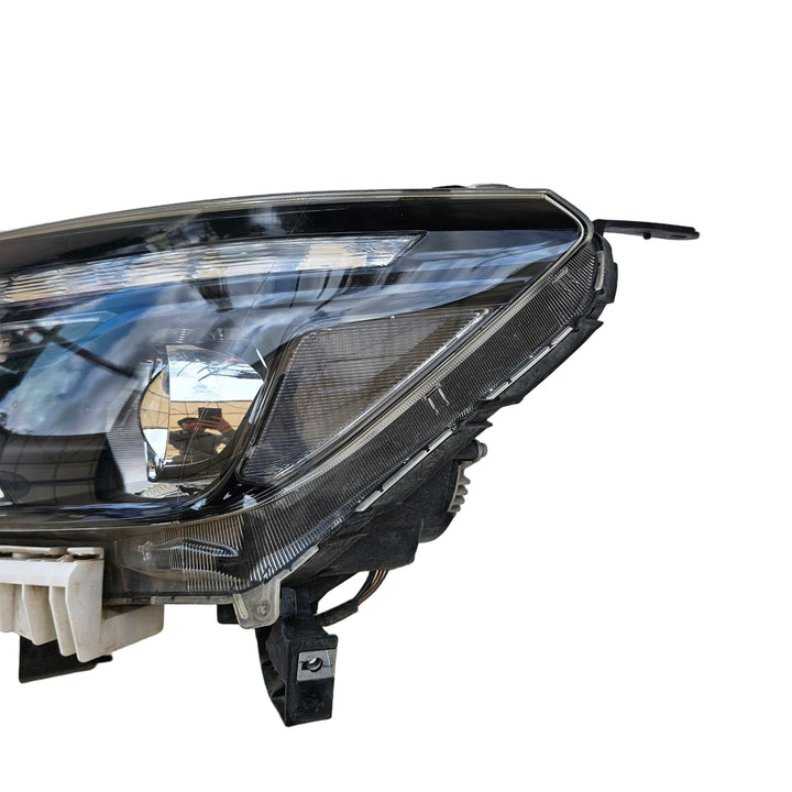 2020 Nissan NP300 Navara - Left Headlight PN: HASA01920736