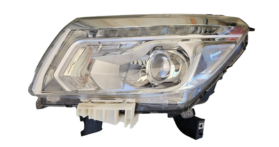 2018 Nissan Navara D23   Diesel Unknown - Left Headlight