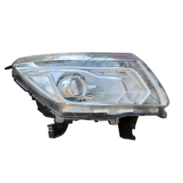 2015-2020 Nissan Navara ST Right Headlight