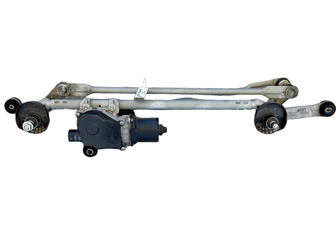 2017 Nissan Navara  ST 2.3 Diesel Automatic - Wiper Motor 7511C058A