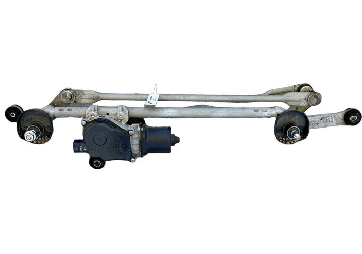 2017 Nissan Navara  ST 2.3 Diesel Automatic - Wiper Motor 7511C058A