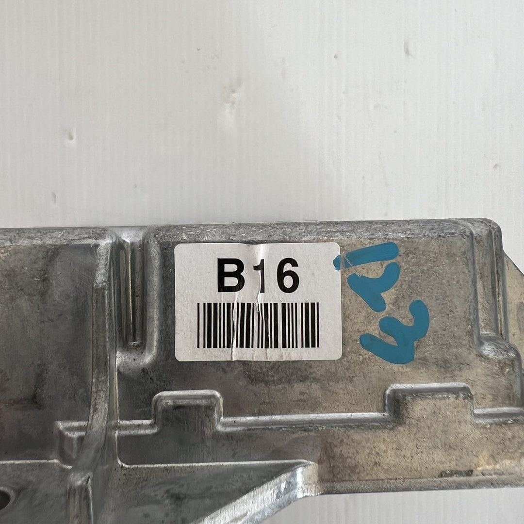 Mar 2018 to Mar 2021- Hyundai iLoad TQ- Airbag Module- PN: 959104H480