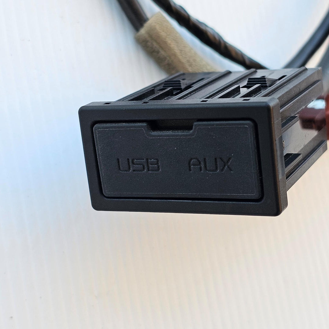 2023 Mazda BT-50 TF XT 3 Diesel  - USB/Auxiliary Port