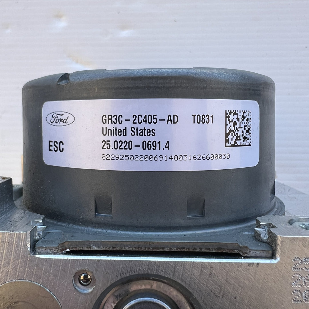 2016 Ford Mustang GT - ABS Pump/Modulator PN: GR3C2C405AD