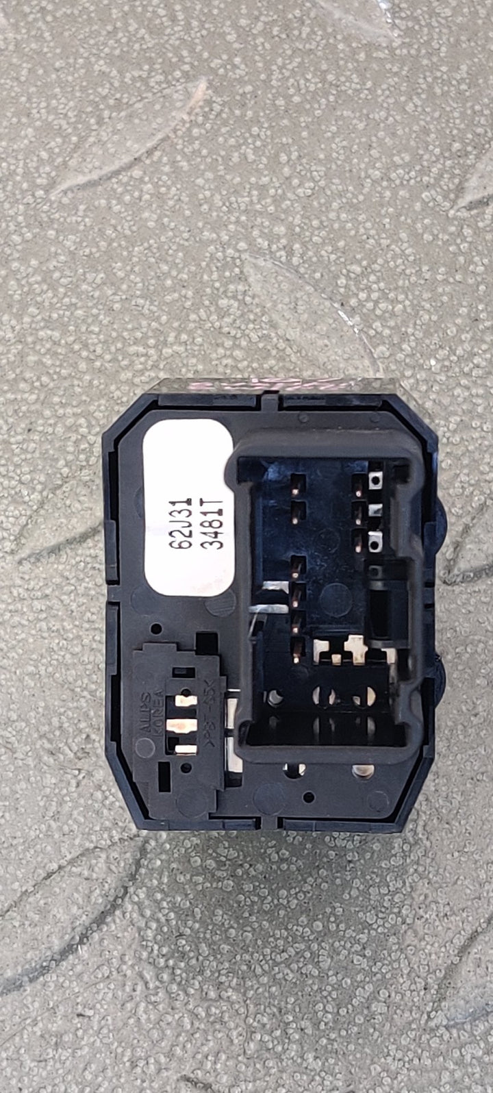 2022 Suzuki Swift - Mirror Adjuster Switch