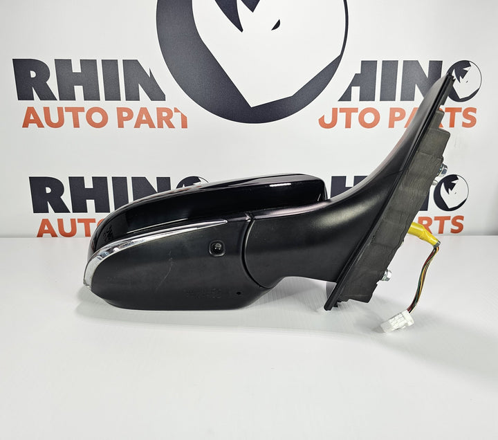 2017 Toyota C-HR X50 Koba 1.2 Petrol Automatic CVT - Right Door Mirror