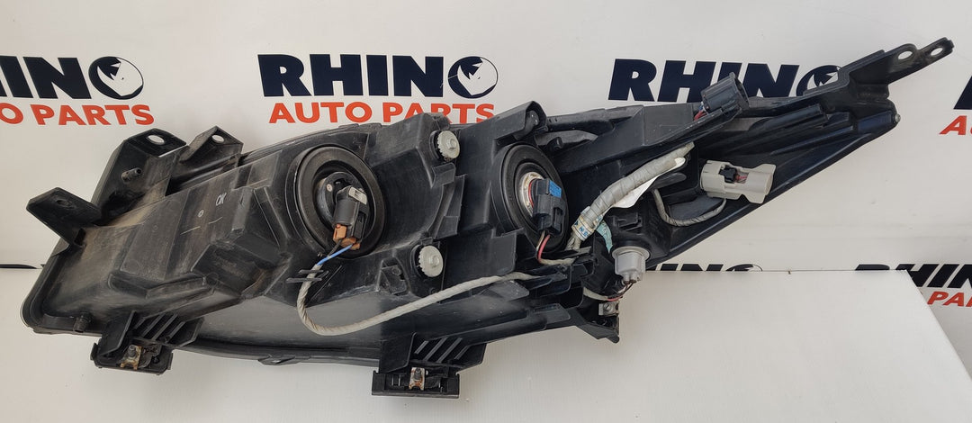 2011 Mazda Mazda3 Right Headlight